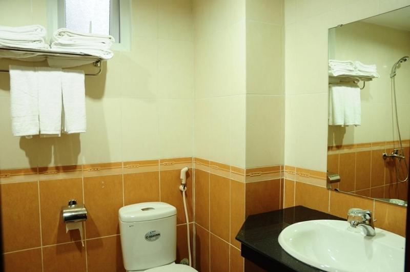 Canh Buom Hotel Дананг Номер фото