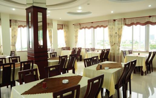 Canh Buom Hotel Дананг Экстерьер фото