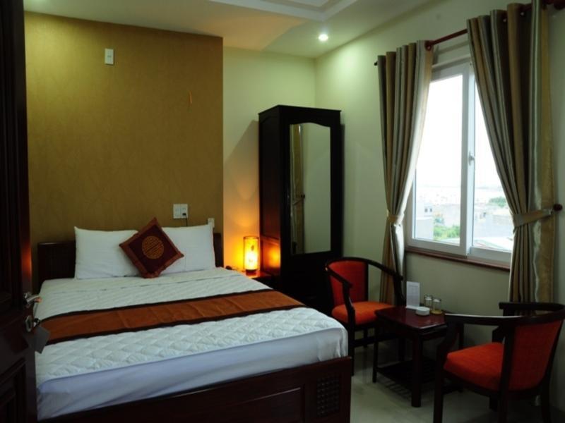 Canh Buom Hotel Дананг Экстерьер фото